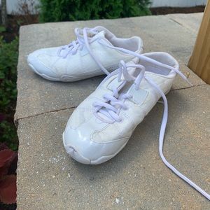 Nfinity Phoenix Cheerleading sneakers